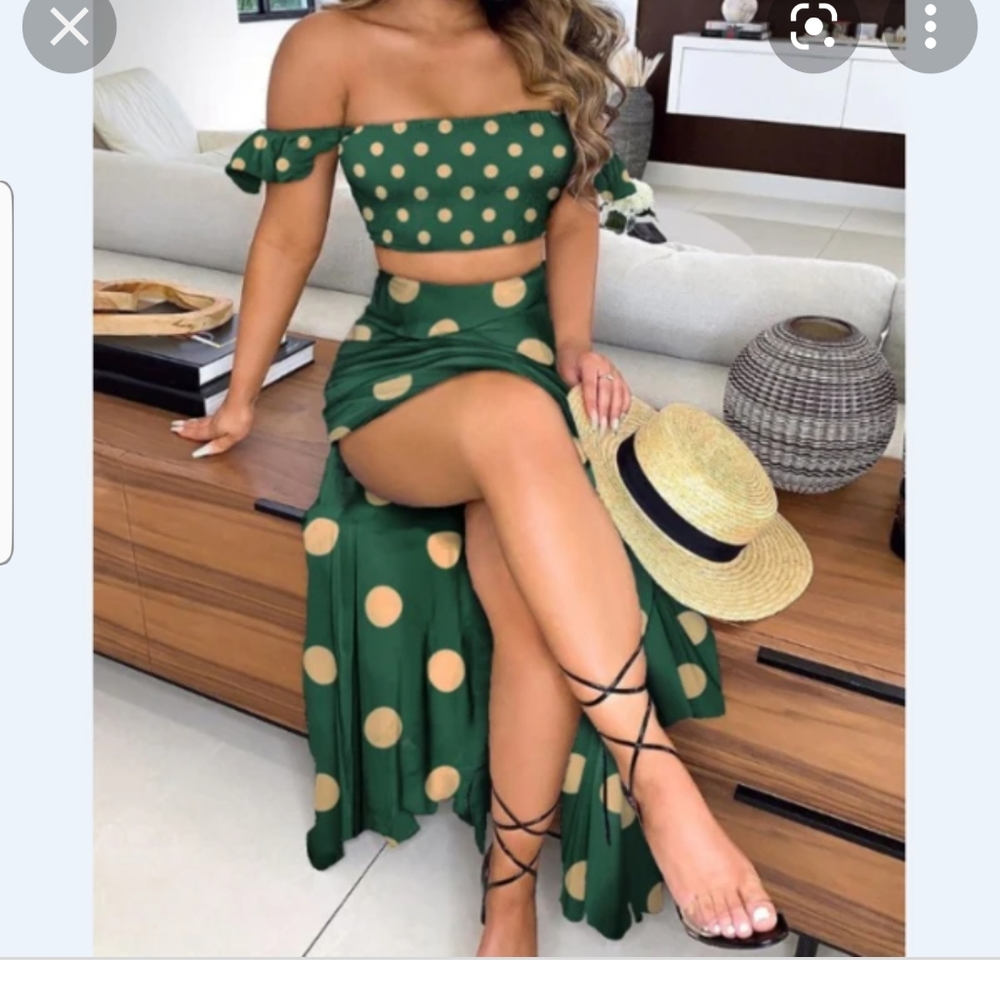 CBR polka dot set